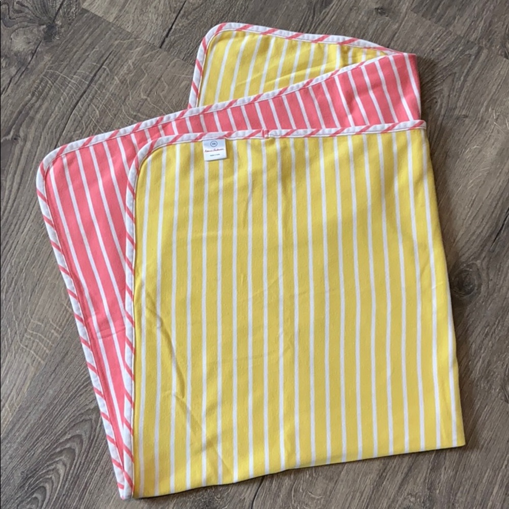 Hanna Andersson stroller sweatshirt blanket